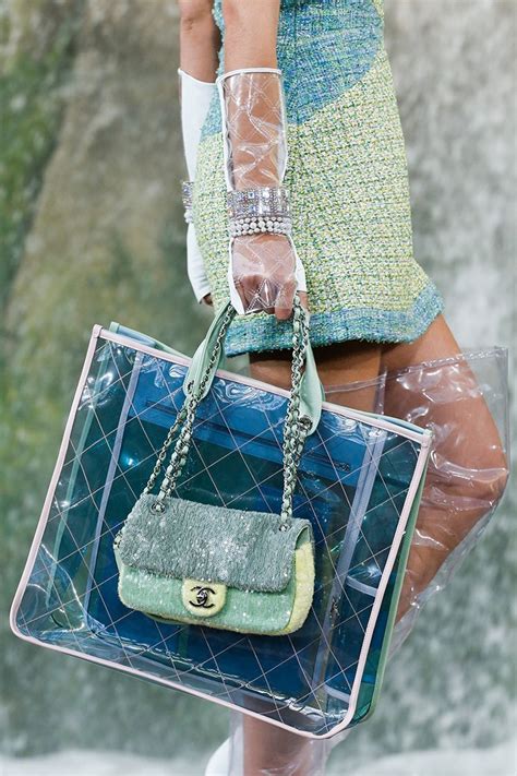 chanel handbags spring 2018|More.